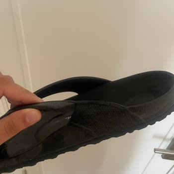 Birkenstock Form Medikal Satıcılı Terlik İlk Kullanımlarda Yırtıldı