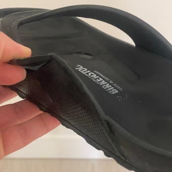 Birkenstock Form Medikal Satıcılı Terlik İlk Kullanımlarda Yırtıldı