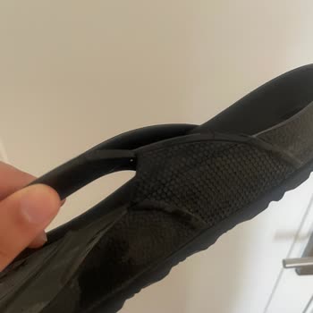 Birkenstock Form Medikal Satıcılı Terlik İlk Kullanımlarda Yırtıldı