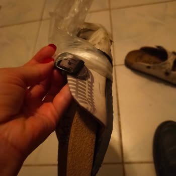 Mundos Terlik Fiyatını Hak Edecek Kalitede Değil