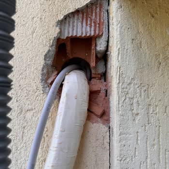 Bosch Servis Kaba Ve Tecrübesiz