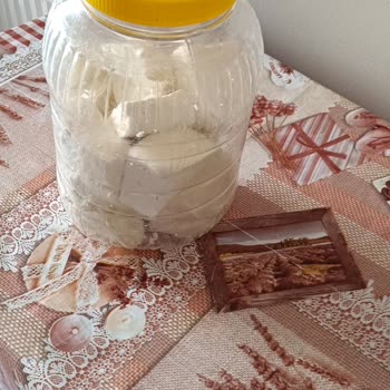 Yöresel Peynir Çarşısı Eksik Ve Kırık Ürün Teslimatı: Mağduriyetimin Giderilmesini İstiyorum