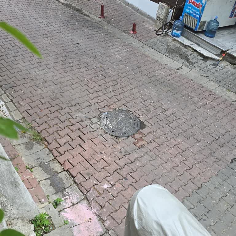 İBB - İstanbul Büyükşehir Belediyesi Kanalizasyondan Gelen Kötü Koku