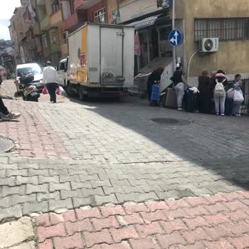 Eti Gıda Eti Araç Yolun Ortaya Park