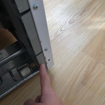 Vestel Regal Sıfır Aldım. Evime Zarar Verdiler Ürün Çok Kötü Durumda