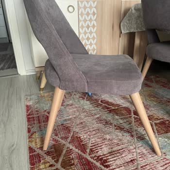 İstikbal Sürekli Kırılan Sandalye