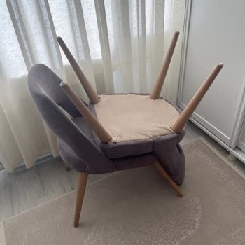 İstikbal Sürekli Kırılan Sandalye