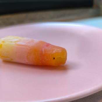 Algida Gökkuşağı Dondurmasından Böcek Çıktı!