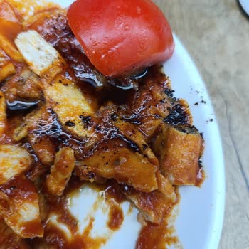 Yaprak Dönercisi Terayağı Yerine Motor Yağı :)