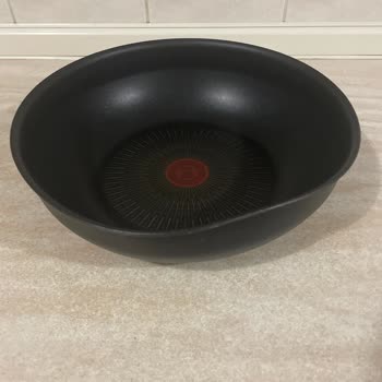 Tefal Tavamın Kısa Mesafeden Düşmesi Sonucu Hasar Görmesi