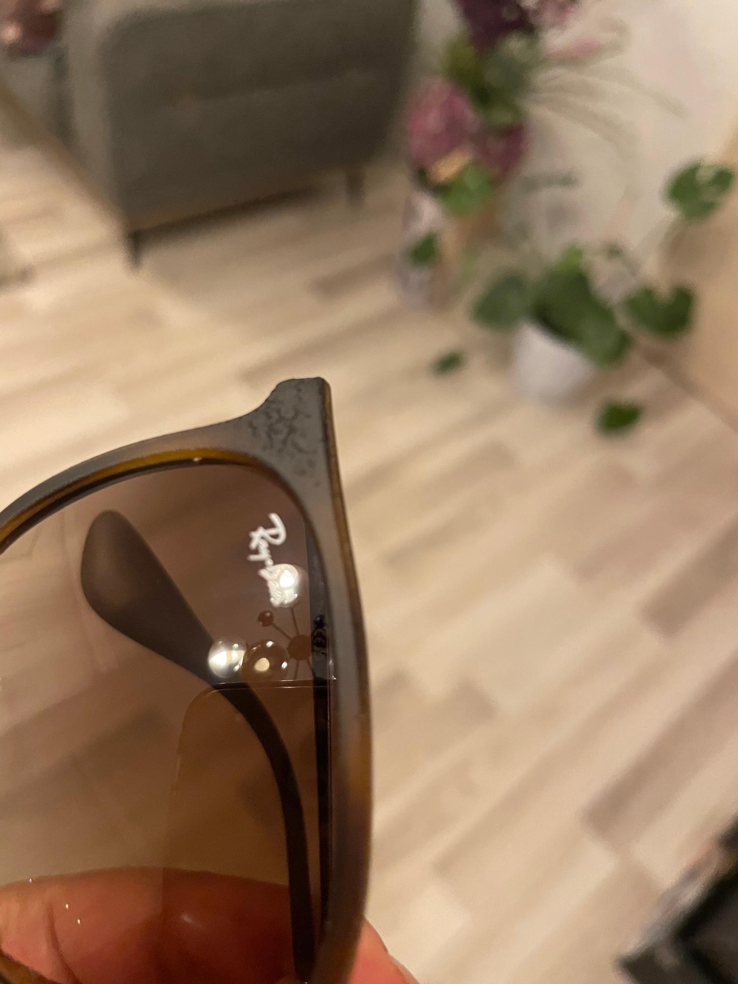 Ray-Ban Erika Sunglasses ✨ damaged ✨ Rayban 4171 Erika Sunglasses Frame Coating Flaking in 6  main image 2