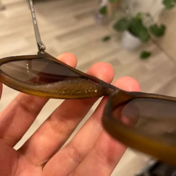 Rayban 4171 Erika Sunglasses Frame Coating Flaking in 6 Months