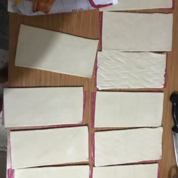 Lezzethane Belirtilen Adet Ambalaj İçinde Yok