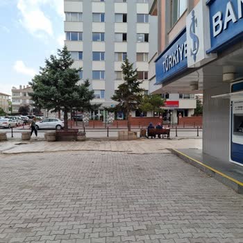 Nalçacı İş Bankası Bakımsızlık Ve Çevre Kirliliği