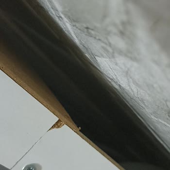 A101 Tiamob Senem Beyaz Banyo Dolabı Kırık Çıktı