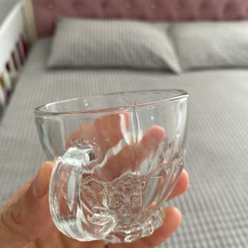BİM Kırık Fincan Lütfen Yardımcı Olun