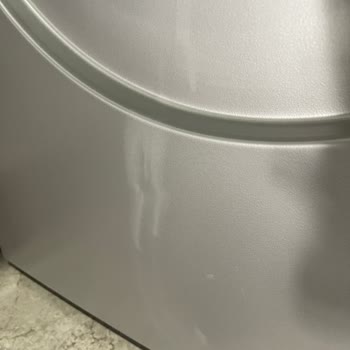 Bosch Inox Çamaşır Makinesi Yüzeyinde Geçmeyen Leke