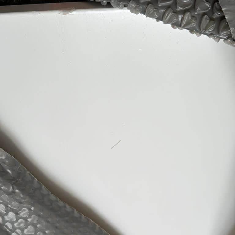 IKEA Çizik Masa Tekrar Gönderildi