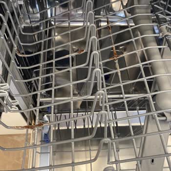 Beko Bulaşık Makinesi Üst Sepet Kaplama Soyulması