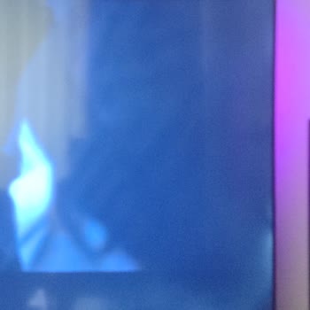 Senna TV Senna 65 İnch Işık Sızması Bulutlanma