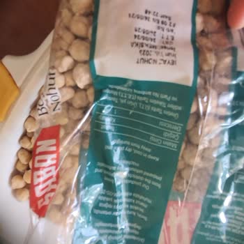 BİM Saban Marka Nohudun İçinden Siyah Böcekler Cıktı