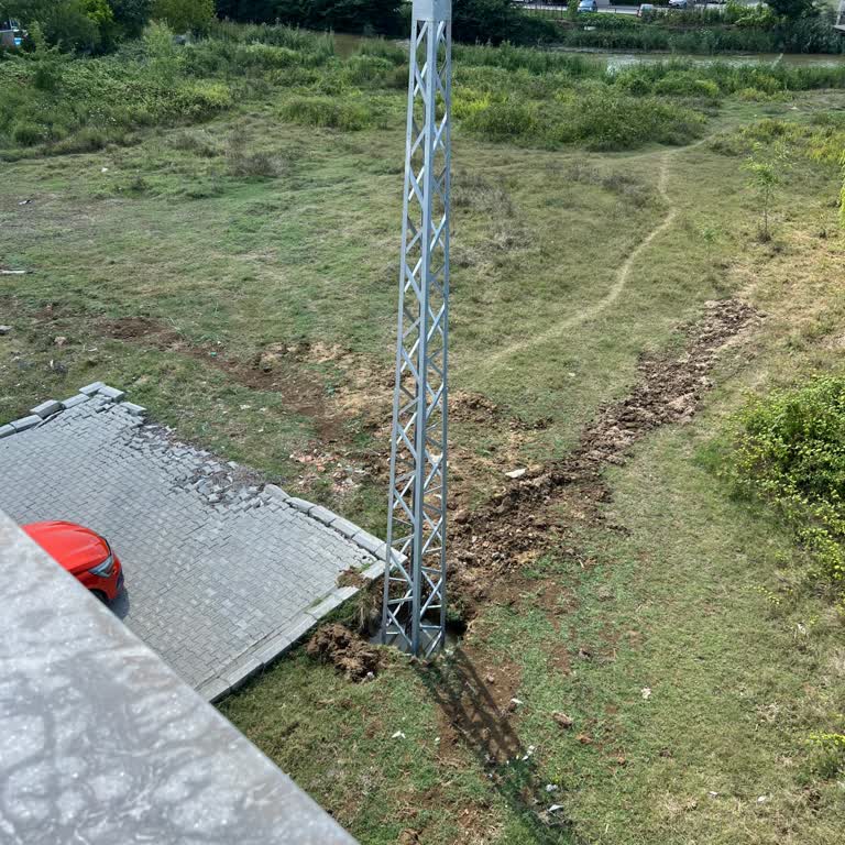 SEDAŞ Metal Yığını Yerine Bir Sokak Lambası İstiyoruz