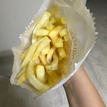 Burger King Kirli Yemek Gönderiyor