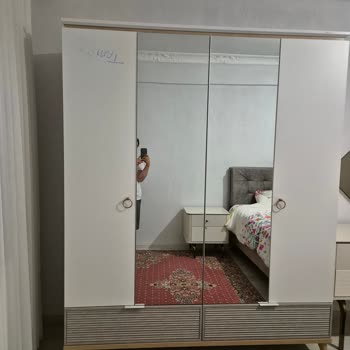 İstikbal Mobilya Sıfır Dolapta İkinci El Kapak