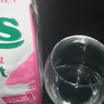 Şok Marketten Alınan Mis Süt İçinden Süt Çıkmadı!