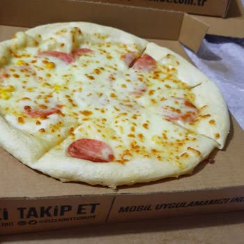Pizza Hut Pişmemiş Ürün Göndermesi