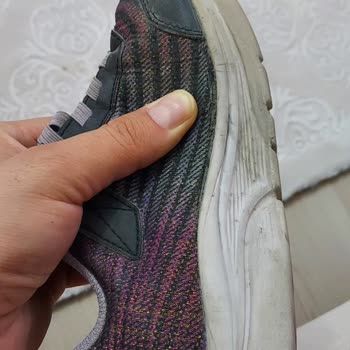 Skechers Kız Çocuk Ayakkabısı Hatası