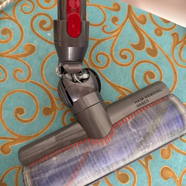 Dyson V11 Extra Ana Başlık Kırılması