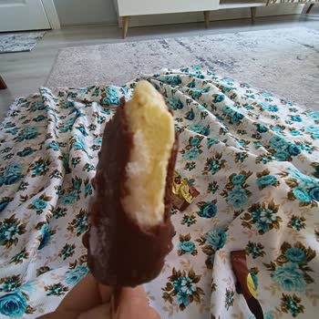 Migros Magnum Mini Dondurma Buzlu Çıktı