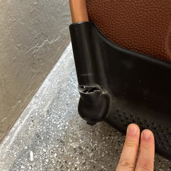 Trendyol 4baby Bebek Arabası Ön Tekerleklerin Üst Kısmı Kırıldı