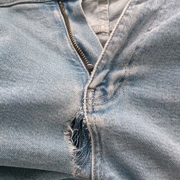 Koton'un 3 4 Giymede Yırtılan Pantolonları