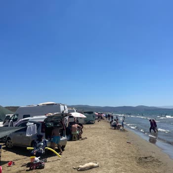Selçuk Belediyesi Pamucak Ve Yan Plajları Hizmet Sıfır Belediyeyi Hizmete Bekliyoruz