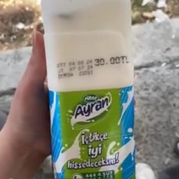 Açılmamış Sütaş Ayran Paketinin İçerisinde Bir Şey Var