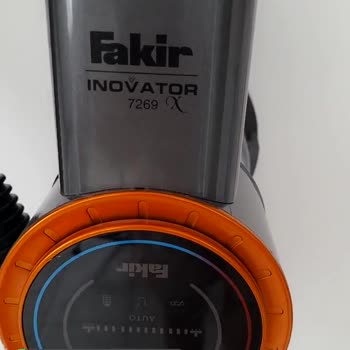 Fakir Süpürge Şarjı Full Gösterdiği Halde Açma Kapama Tuşuna Basınca Yine de Çalışmıyor!