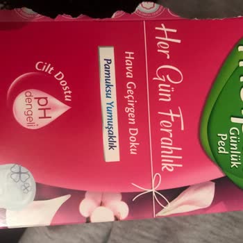 Molped Çamaşıra Daha Yapışmadan Ortada Toplanıp Çöp Olan Günlük Ped