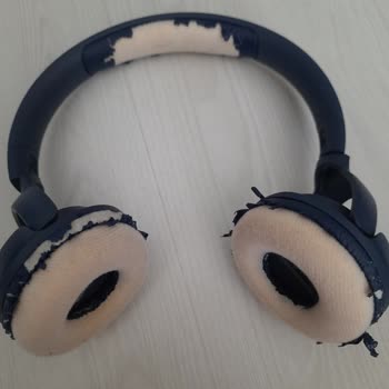 JBL Kulaklık Deri Soyulması