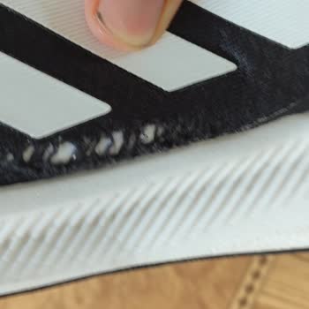 Adidas Kısa Sürede Ayakkabı Yırtıldı Ve İlgilenmediler!