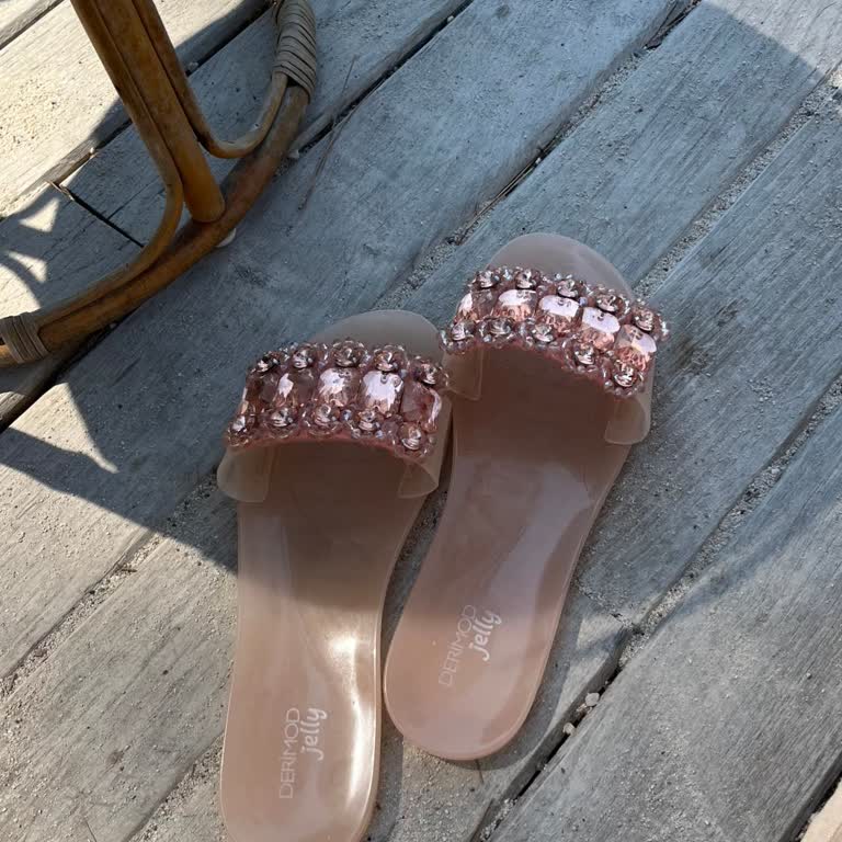 Derimod Özensiz Üretim Yapmaya Başlamış