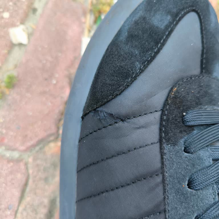 3 Ayda Yırtılan Camper Ayakkabı