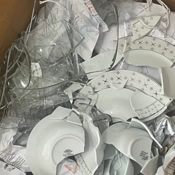 PttAVM PTT Bütün Eşyalarımı Kırdı