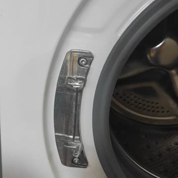 Vestel Çamaşır Makinesi Kapak Menteşesi Sorunu Ve Yüksek Servis Ücreti