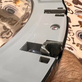 Vestel Çamaşır Makinesi Kapak Menteşesi Sorunu Ve Yüksek Servis Ücreti