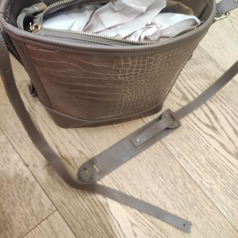 Elle Ayakkabı Ürünlerine Sahip Çıksınlar