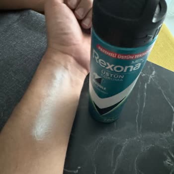 Rexona Deodorant Vücutta Kalıntı Bırakıyor.