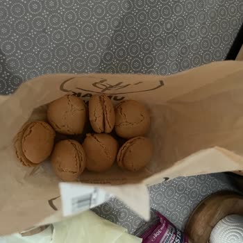 Migros'tan Aldığımız Acıbadem Kurabiyeleri Deterjan Kokuyor