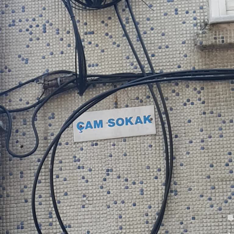 TurkNet İzinsiz Zorla Binama Cihaz Taktı
